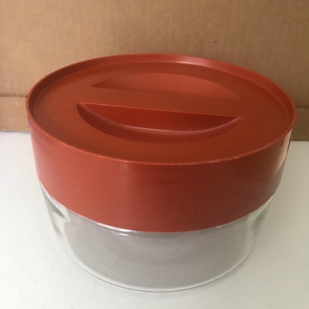 Pyrex Store N See Canister